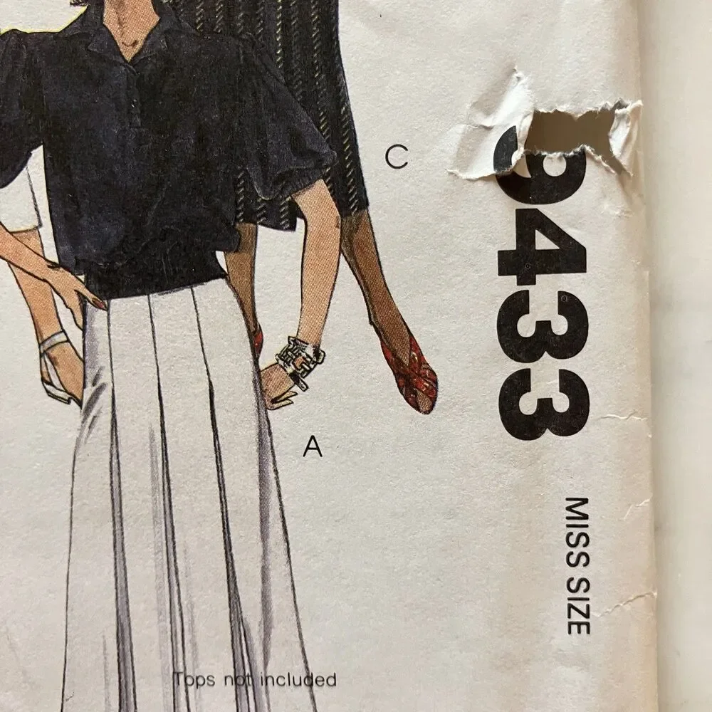 Vintage McCall's Sewing Pattern 9433 Women’s Skirt Size 14 Pleated 3 Styles‎